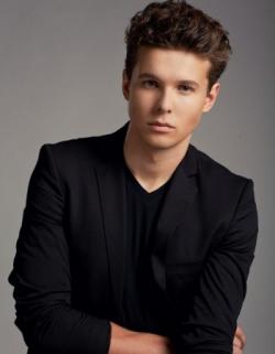 Денис Любимов