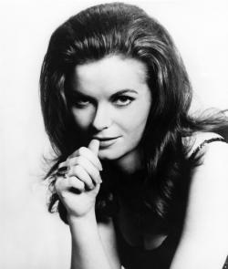 Jeannie C. Riley